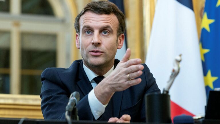 Emmanuel-Macron-1